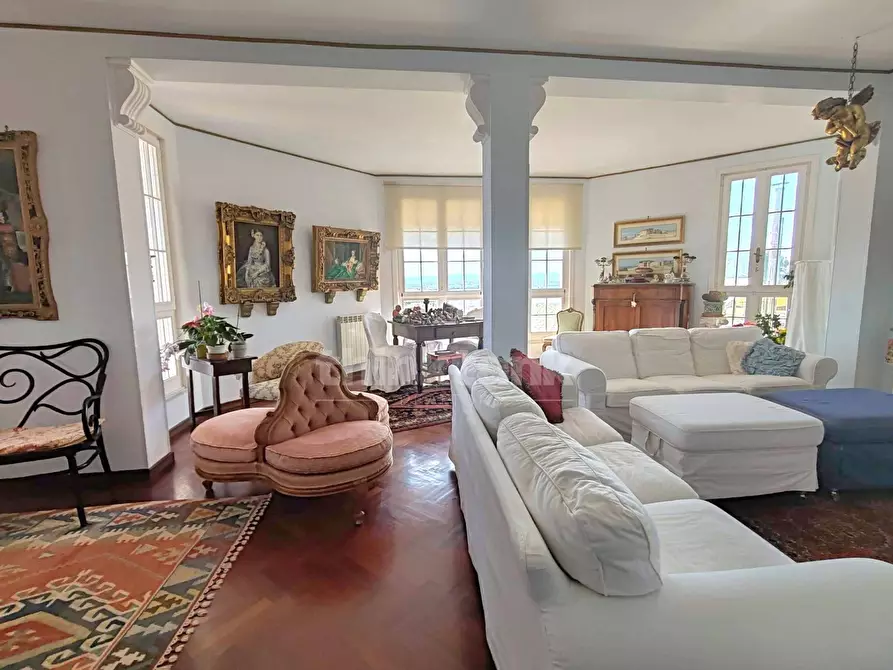 Immagine 13 di Villa in vendita  in via delle Fornaci s.n.c. a Siracusa