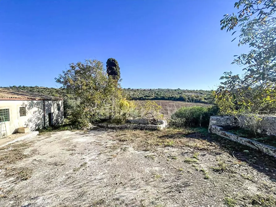 Immagine 45 di Rustico / casale in vendita  in sp 287 a Noto