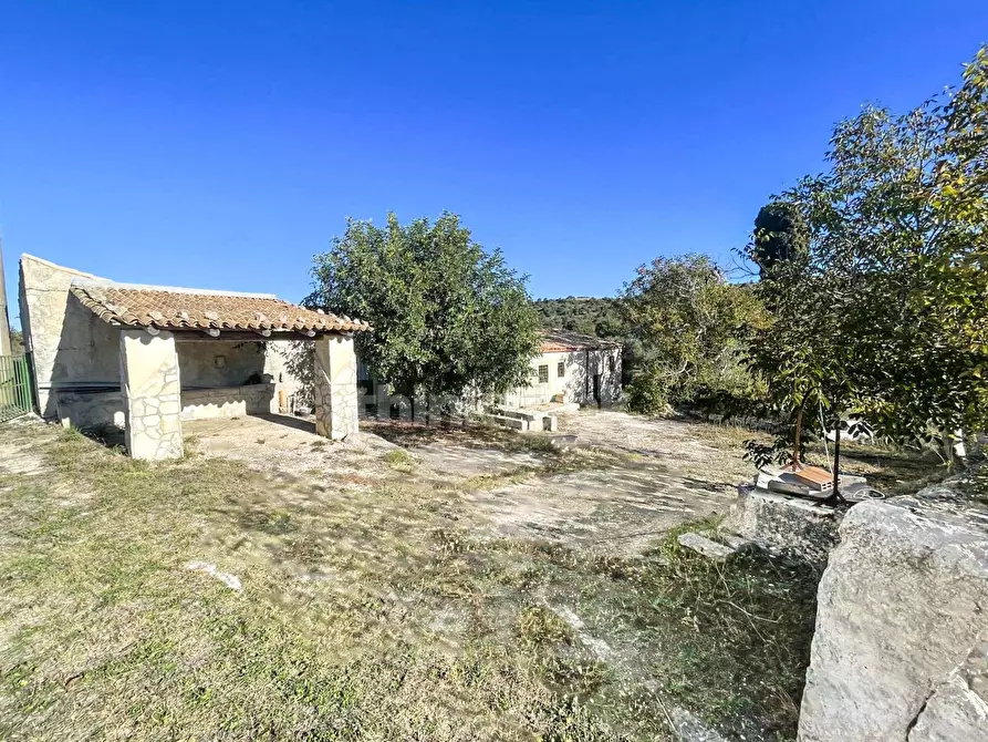 Immagine 47 di Rustico / casale in vendita  in sp 287 a Noto