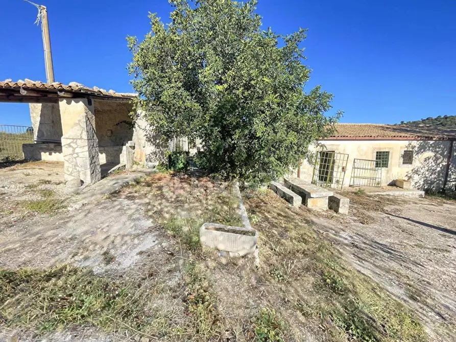 Immagine 54 di Rustico / casale in vendita  in sp 287 a Noto
