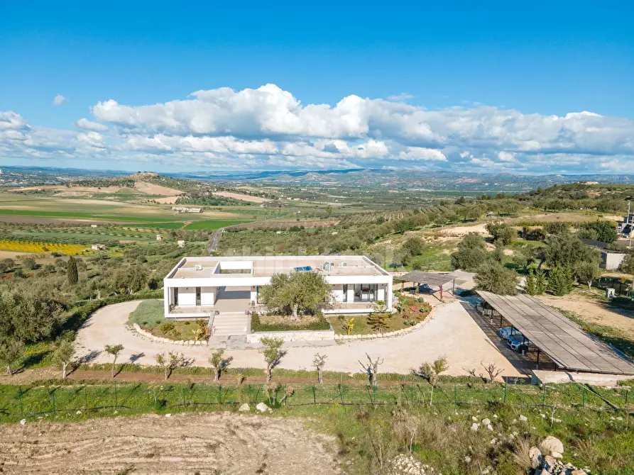 Immagine 8 di Villa in vendita  in sp11 a Noto