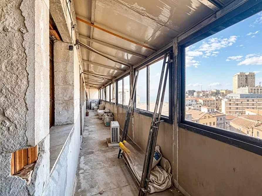 Immagine 12 di Attico in vendita  in via teocrito a Catania