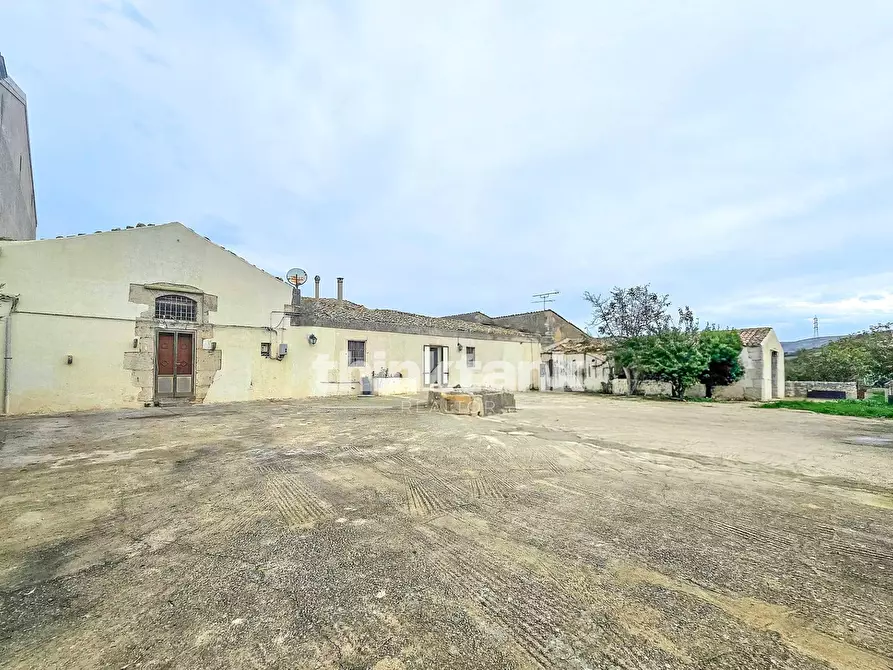 Immagine 6 di Rustico / casale in vendita  in SS514 a Ragusa
