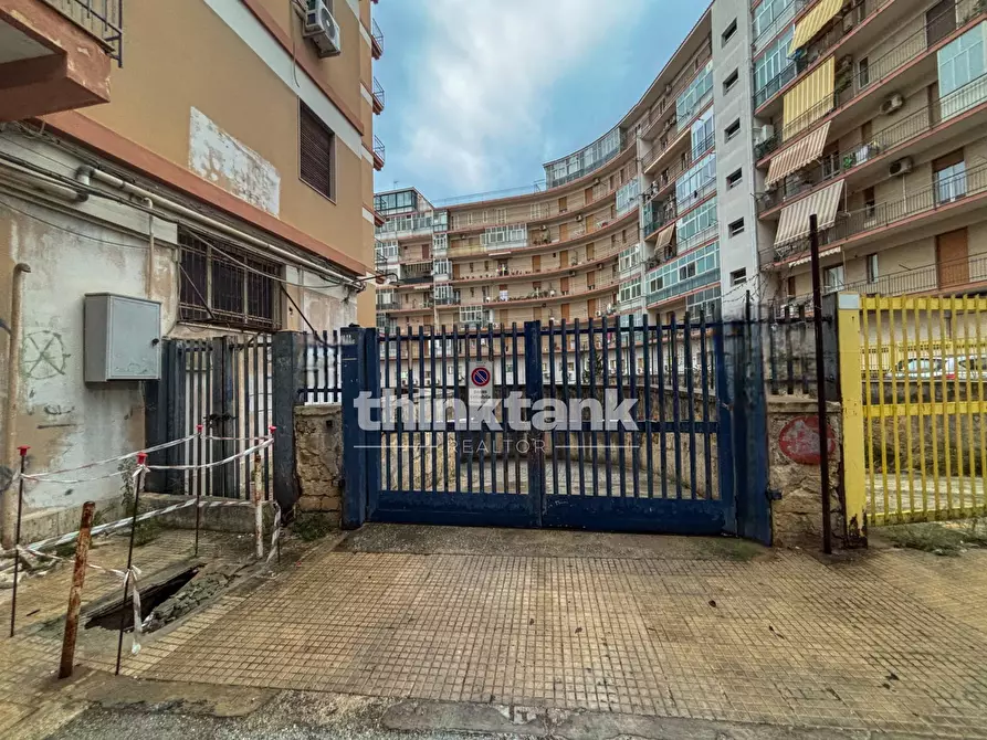 Immagine 8 di Box auto in vendita  in via san metodio a Siracusa