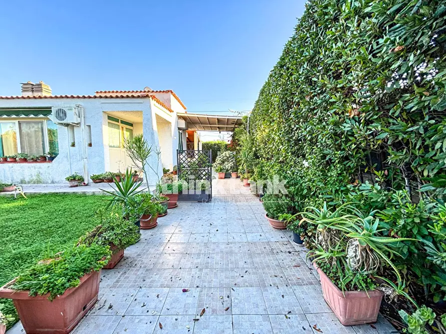 Immagine 4 di Villetta a schiera in vendita  in Via delle Muse a Siracusa