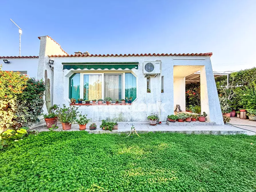 Immagine 1 di Villetta a schiera in vendita  in Via delle Muse a Siracusa