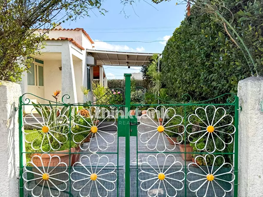 Immagine 33 di Villetta a schiera in vendita  in Via delle Muse a Siracusa