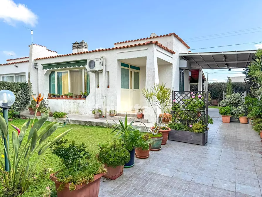 Immagine 2 di Villetta a schiera in vendita  in Via delle Muse a Siracusa