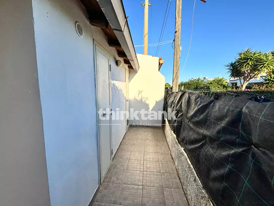 Immagine 27 di Villetta a schiera in vendita  in Via delle Muse a Siracusa