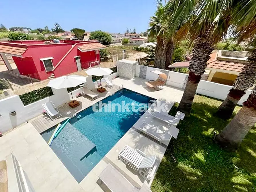 Immagine 25 di Villa in vendita  in Via delle Noci di Cocco a Ispica