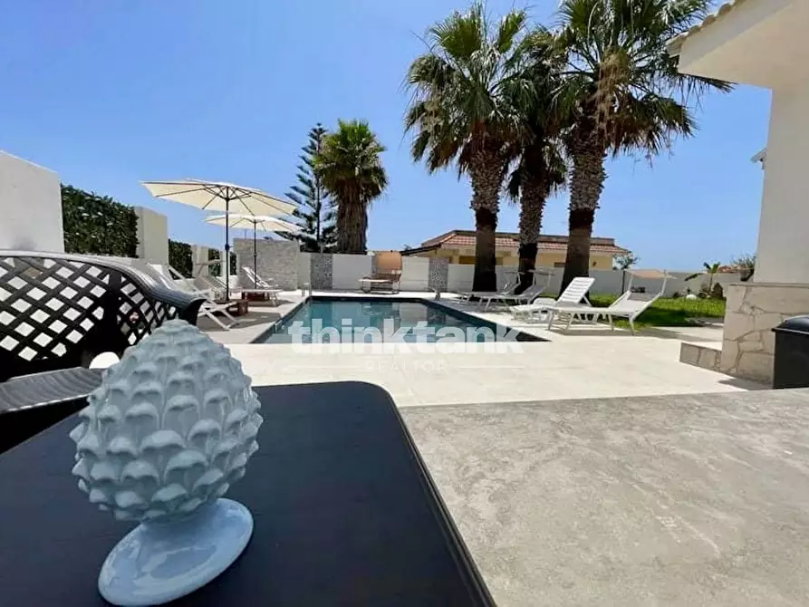 Immagine 29 di Villa in vendita  in Via delle Noci di Cocco a Ispica