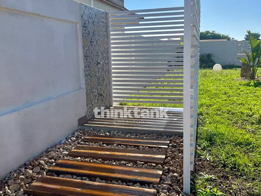 Immagine 21 di Villa in vendita  in Via delle Noci di Cocco a Ispica