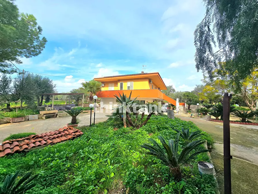 Immagine 3 di Villa in vendita  in Via del Giglio a Pozzallo