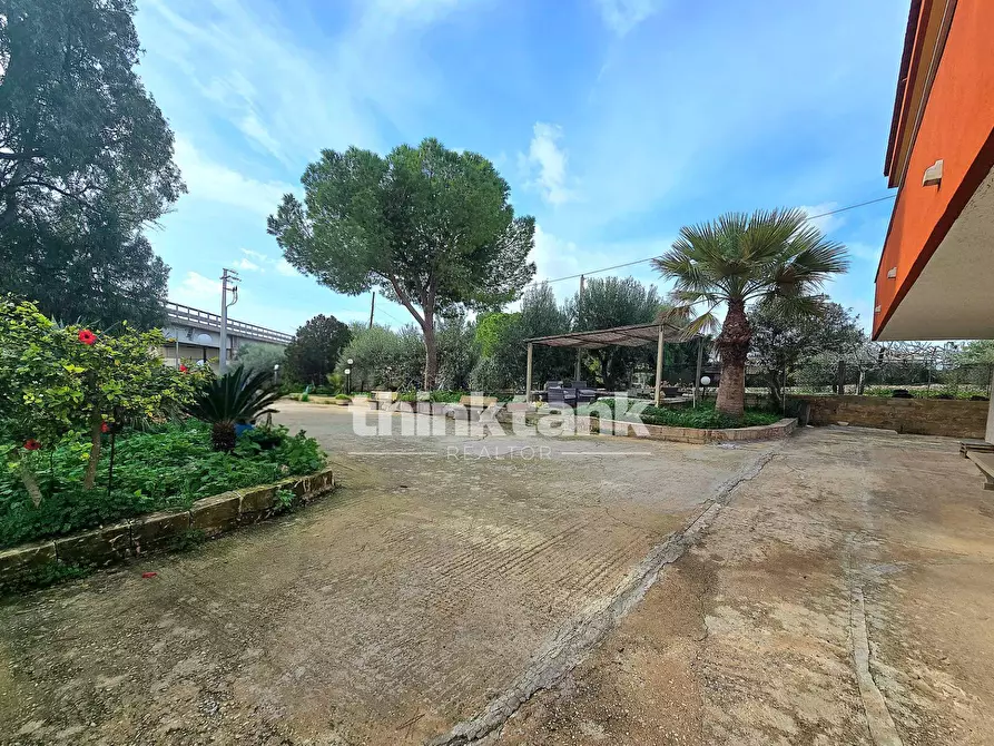 Immagine 9 di Villa in vendita  in Via del Giglio a Pozzallo