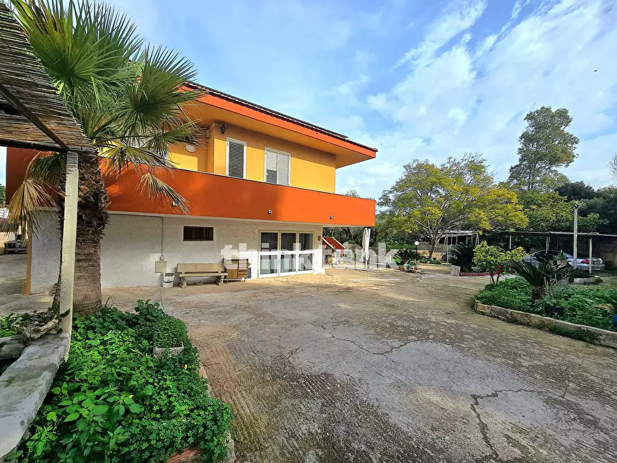Immagine 11 di Villa in vendita  in Via del Giglio a Pozzallo