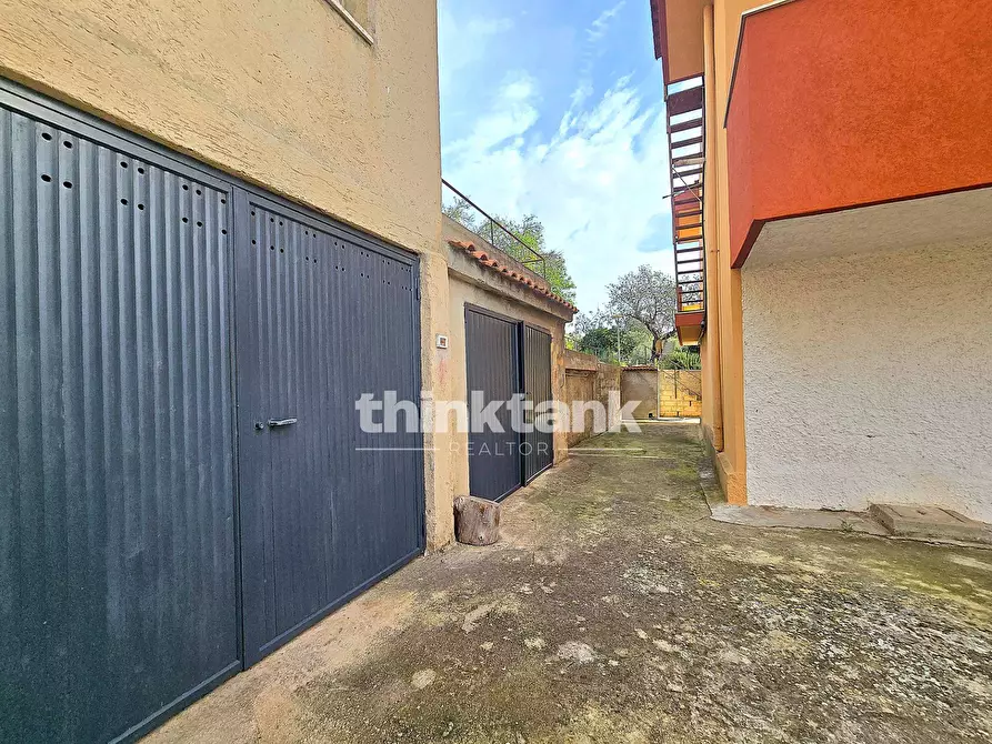 Immagine 60 di Villa in vendita  in Via del Giglio a Pozzallo