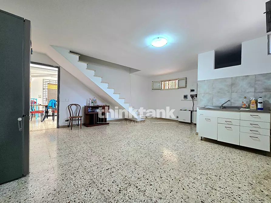 Immagine 43 di Villa in vendita  in Via del Giglio a Pozzallo