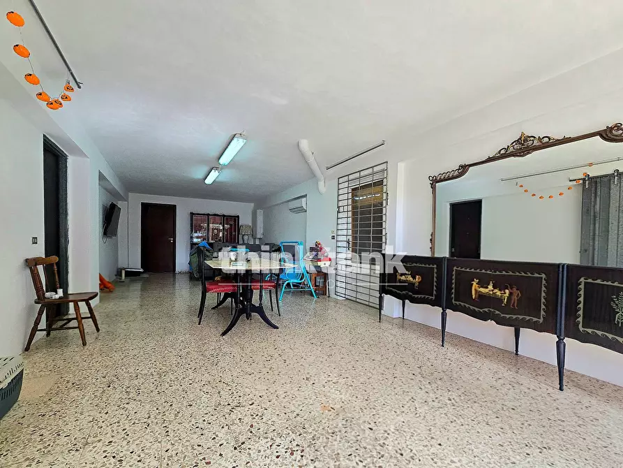 Immagine 47 di Villa in vendita  in Via del Giglio a Pozzallo