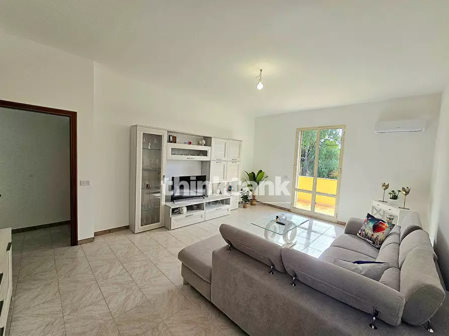 Immagine 27 di Villa in vendita  in Via del Giglio a Pozzallo