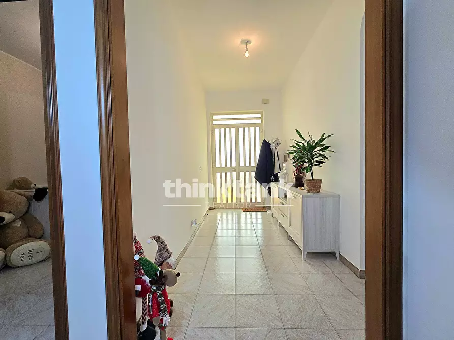 Immagine 17 di Villa in vendita  in Via del Giglio a Pozzallo