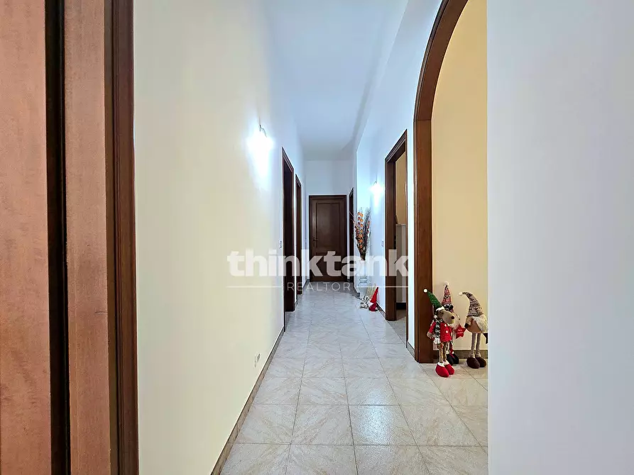 Immagine 19 di Villa in vendita  in Via del Giglio a Pozzallo