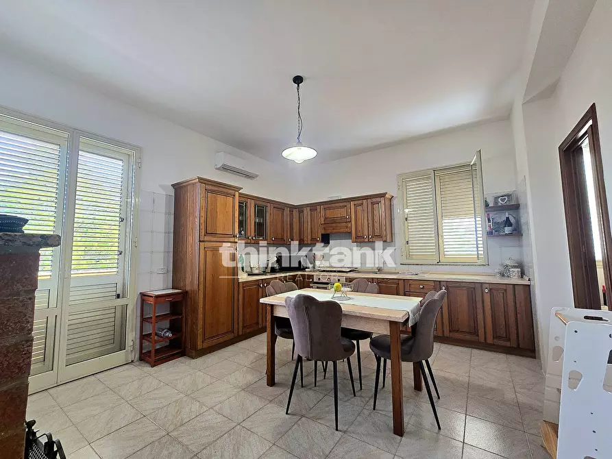 Immagine 23 di Villa in vendita  in Via del Giglio a Pozzallo