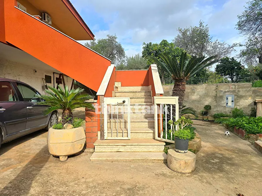 Immagine 16 di Villa in vendita  in Via del Giglio a Pozzallo