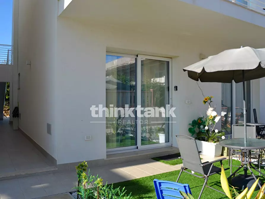 Immagine 21 di Villetta a schiera in vendita  in Viale sicilia a Noto