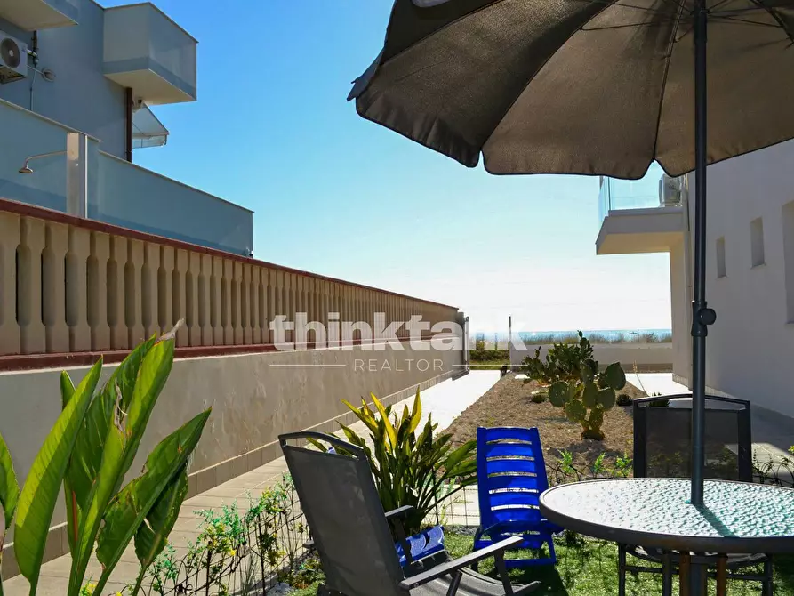 Immagine 2 di Villetta a schiera in vendita  in Viale sicilia a Noto