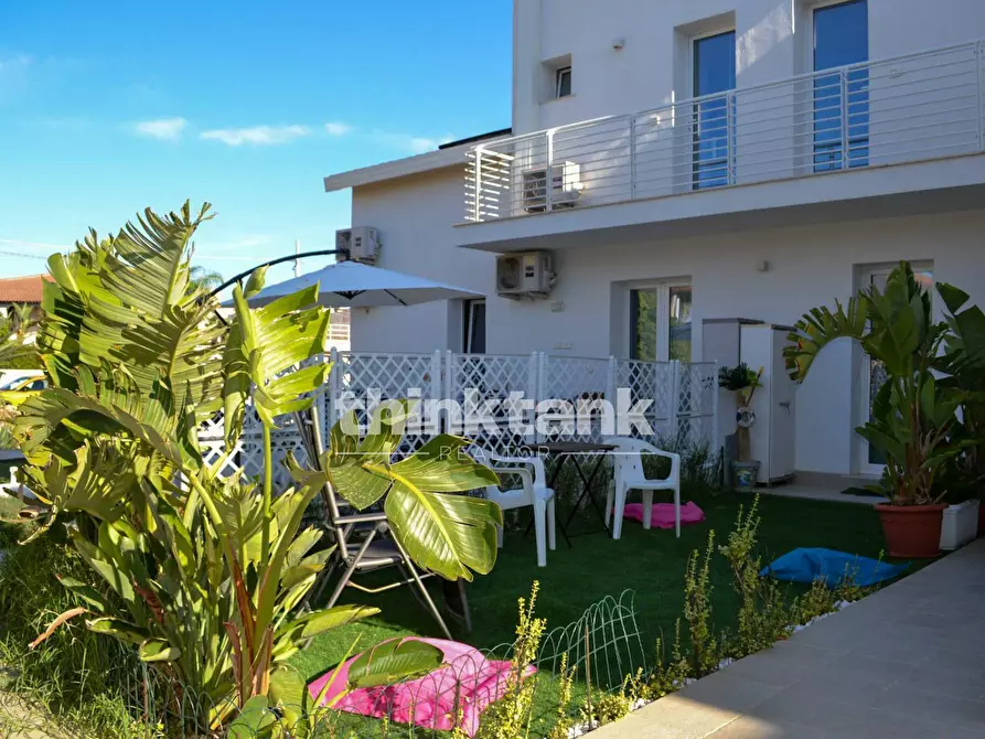 Immagine 39 di Villetta a schiera in vendita  in Viale sicilia a Noto