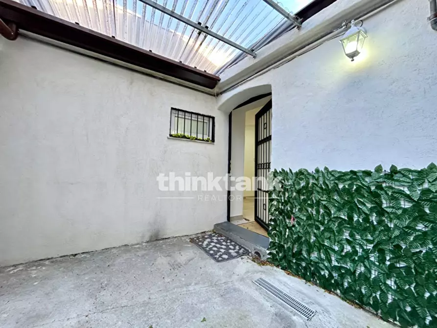 Immagine 13 di Casa indipendente in vendita  in Corso Michelangelo Buonarotti snc a Trecastagni