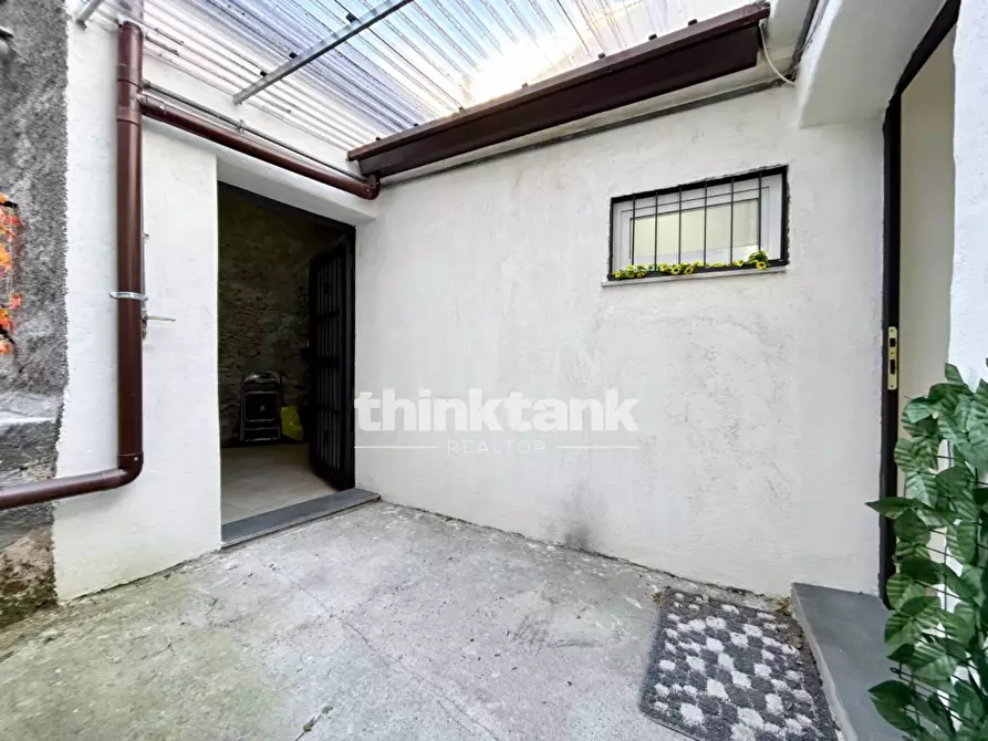 Immagine 15 di Casa indipendente in vendita  in Corso Michelangelo Buonarotti snc a Trecastagni