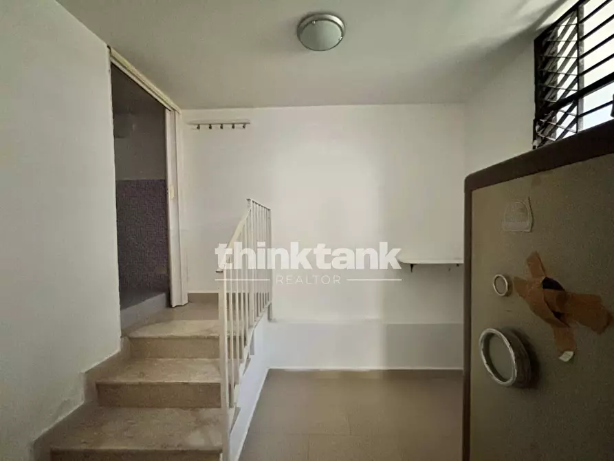 Immagine 10 di Locale commerciale in vendita  in Corso Gelone a Siracusa