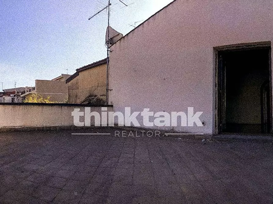 Immagine 24 di Villa in vendita  in Via De Caro a Catania