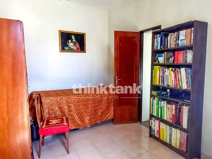 Immagine 7 di Villa in vendita  in Via Gramsci a Gravina Di Catania