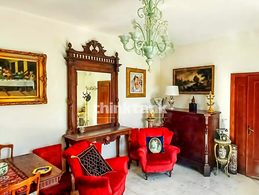 Immagine 6 di Villa in vendita  in Via Gramsci a Gravina Di Catania