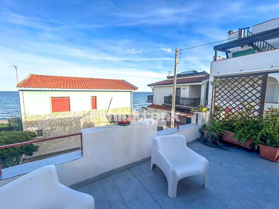 Immagine 3 di Villa in vendita  in Via del Sole a Augusta