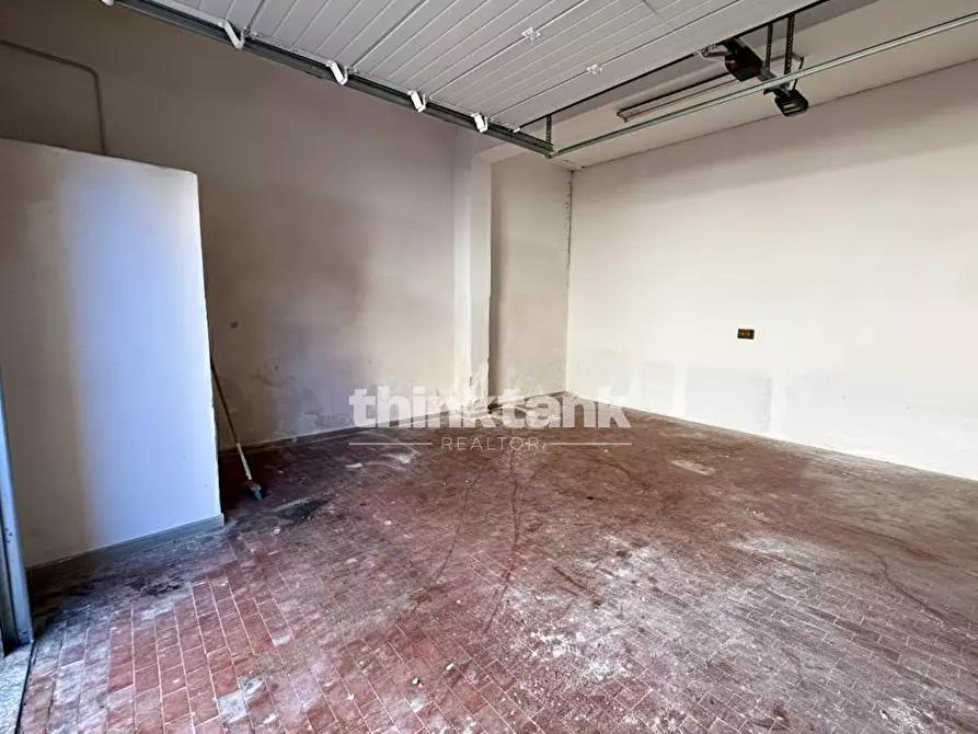 Immagine 6 di Box auto in vendita  in via calatafimi a Siracusa