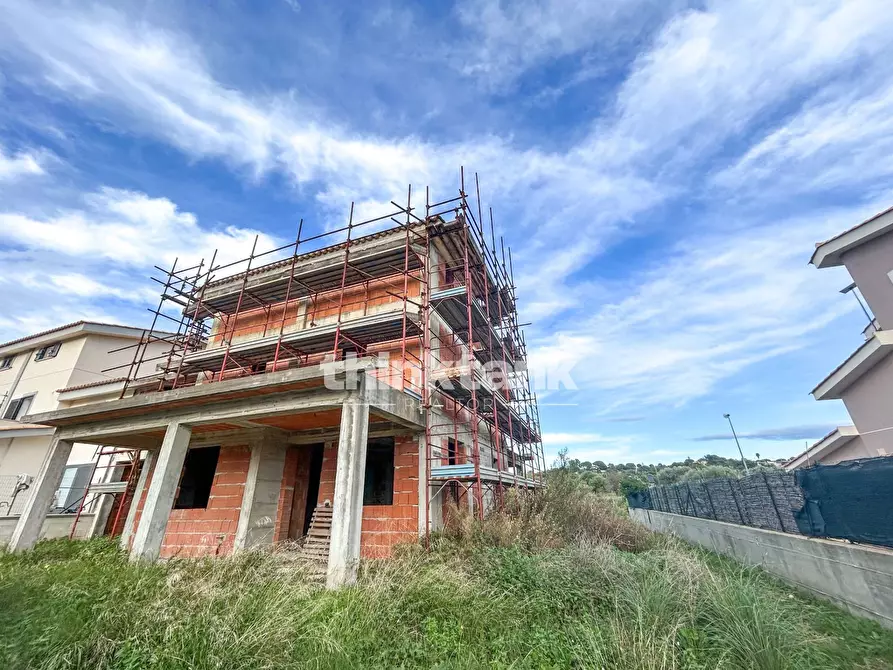 Immagine 1 di Villa in vendita  in Via Vitaliano Brancati a Augusta