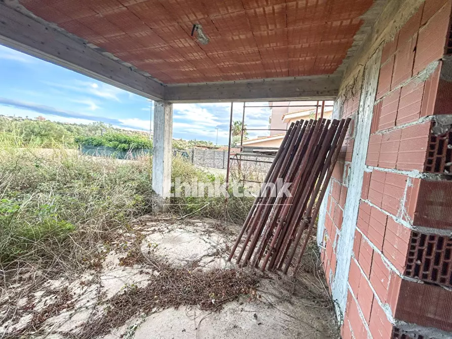 Immagine 5 di Villa in vendita  in Via Vitaliano Brancati a Augusta