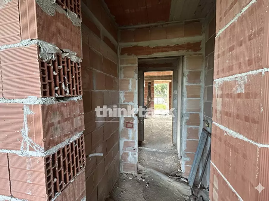 Immagine 4 di Villa in vendita  in Via Vitaliano Brancati a Augusta