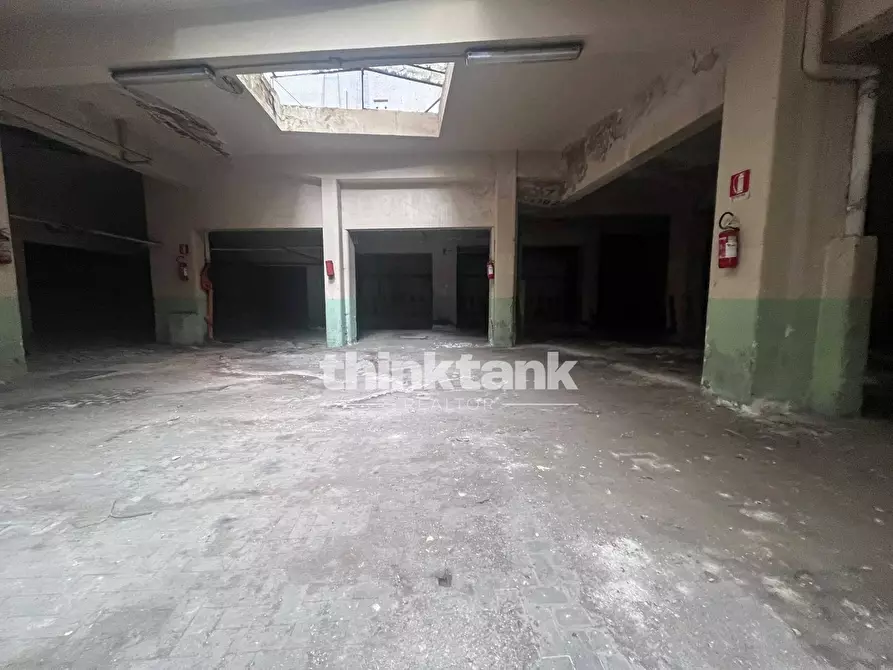 Immagine 3 di Box auto in vendita  in Via Fava 6 a Catania