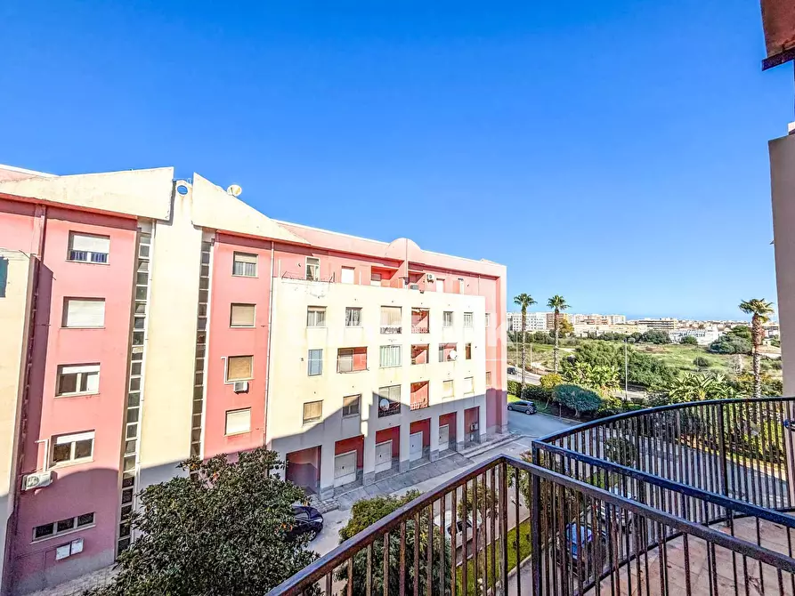 Immagine 1 di Appartamento in vendita  in Via Caduti di Nassiriya a Siracusa