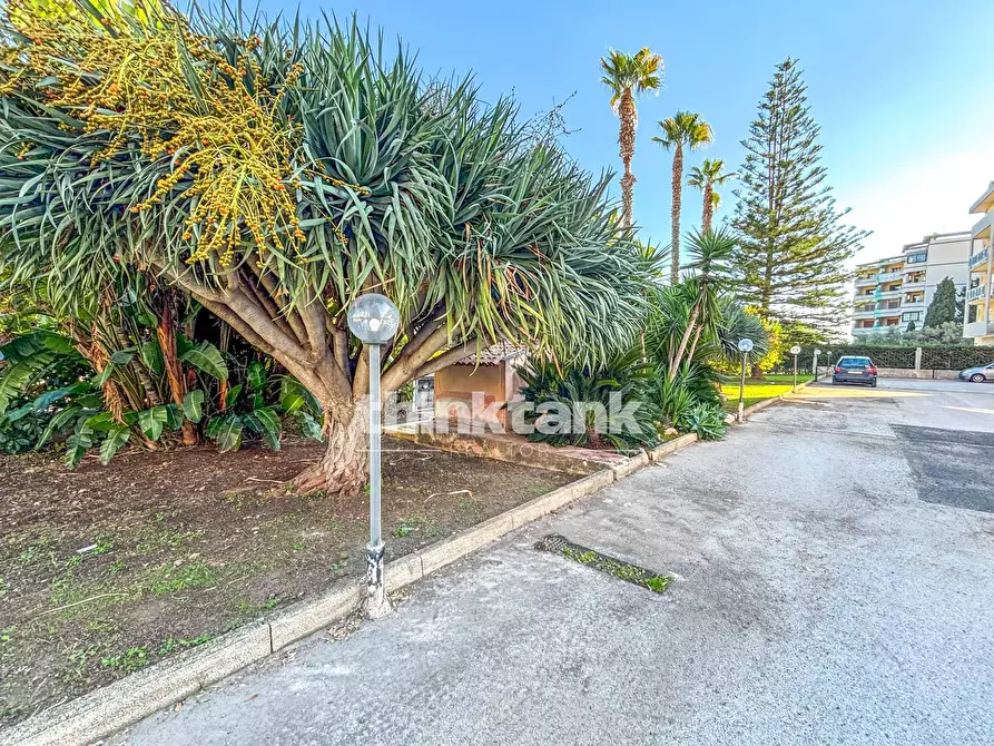 Immagine 39 di Appartamento in vendita  in Via Caduti di Nassiriya a Siracusa