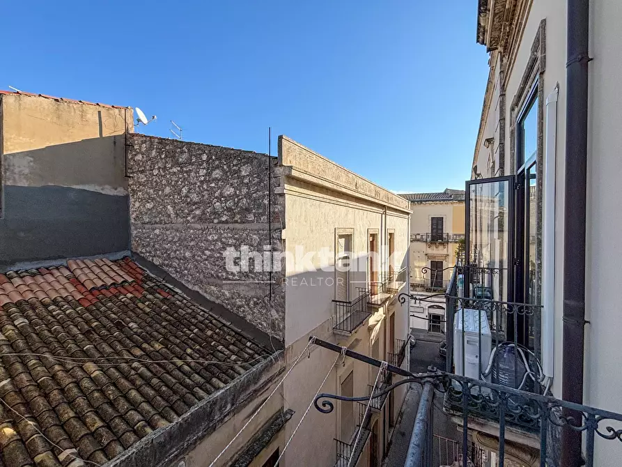 Immagine 10 di Appartamento in affitto  in Via Generale Carini a Siracusa