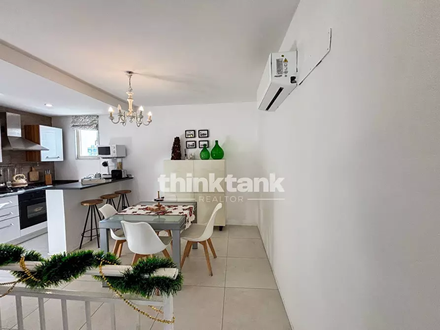 Immagine 34 di Attico in vendita  in Via Agrigento a Siracusa