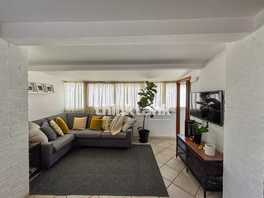 Immagine 41 di Attico in vendita  in Via Agrigento a Siracusa