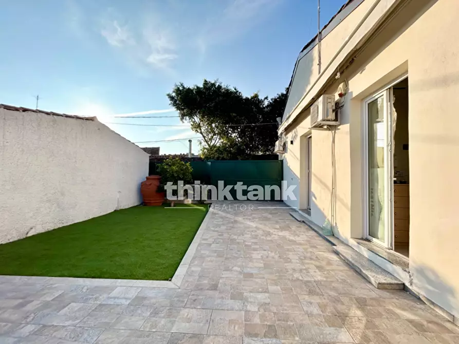 Immagine 13 di Villa in vendita  in Via Gramsci a Gravina Di Catania