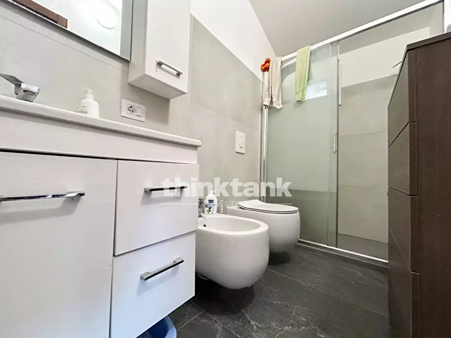 Immagine 5 di Villa in vendita  in Via Gramsci a Gravina Di Catania