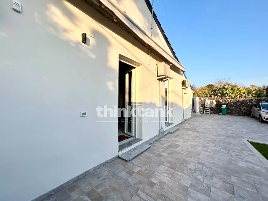 Immagine 16 di Villa in vendita  in Via Gramsci a Gravina Di Catania